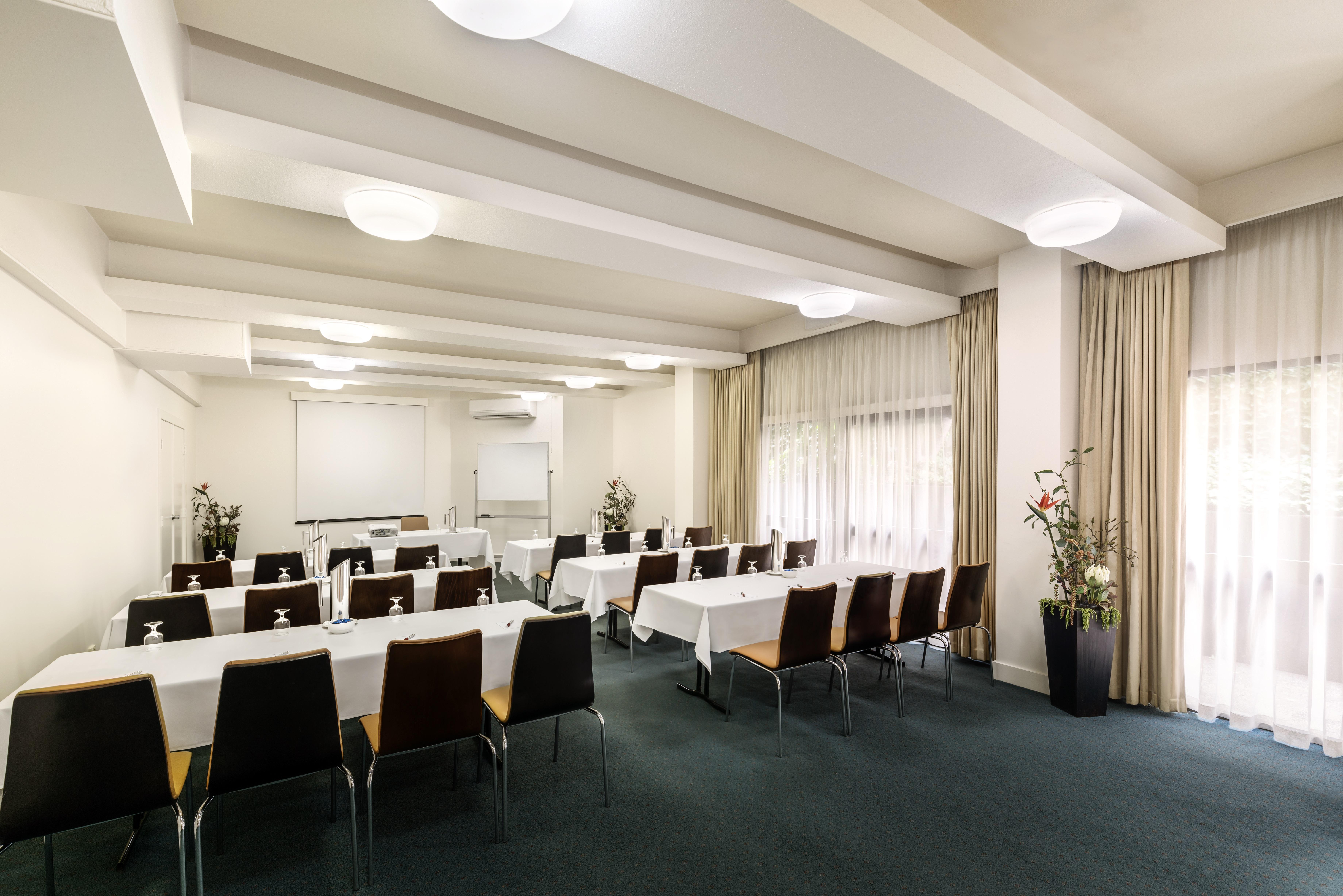 Best Western Plus Travel Inn — Фото 1